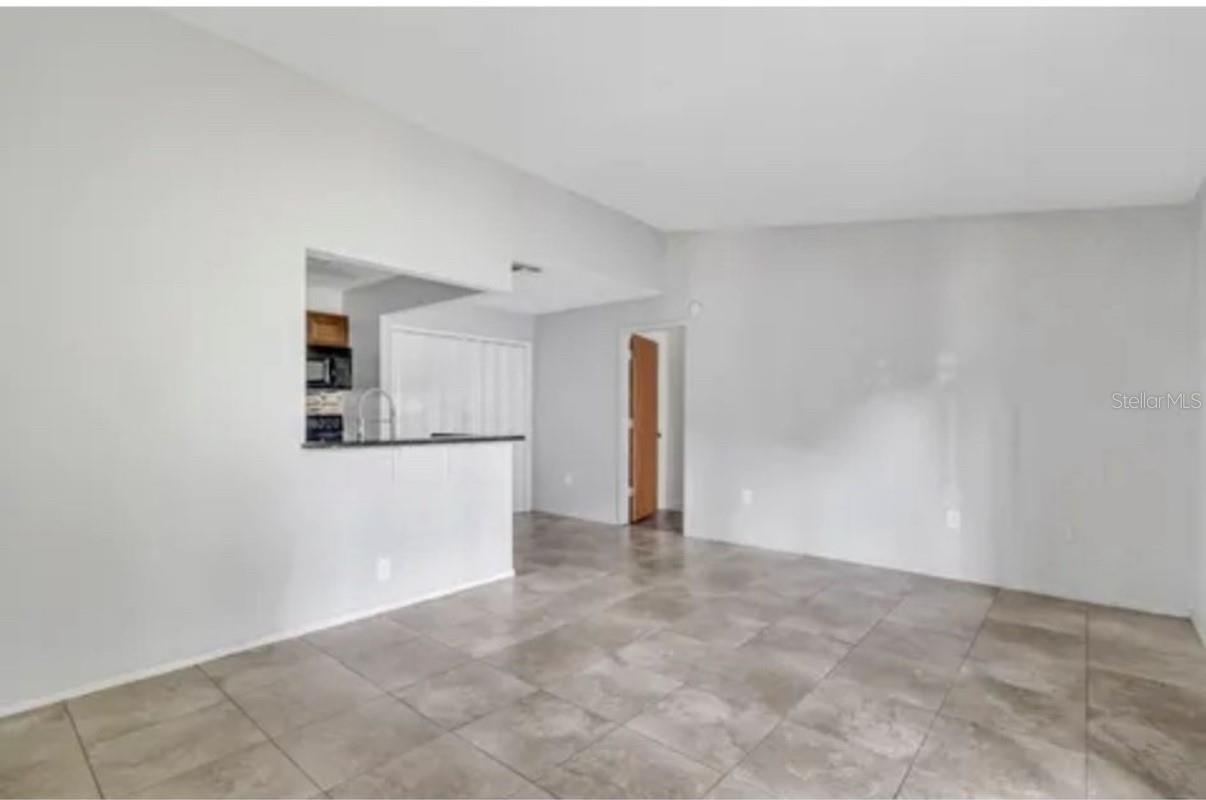3827 BAY CLUB CIR #204, KISSIMMEE, FL — photo 2