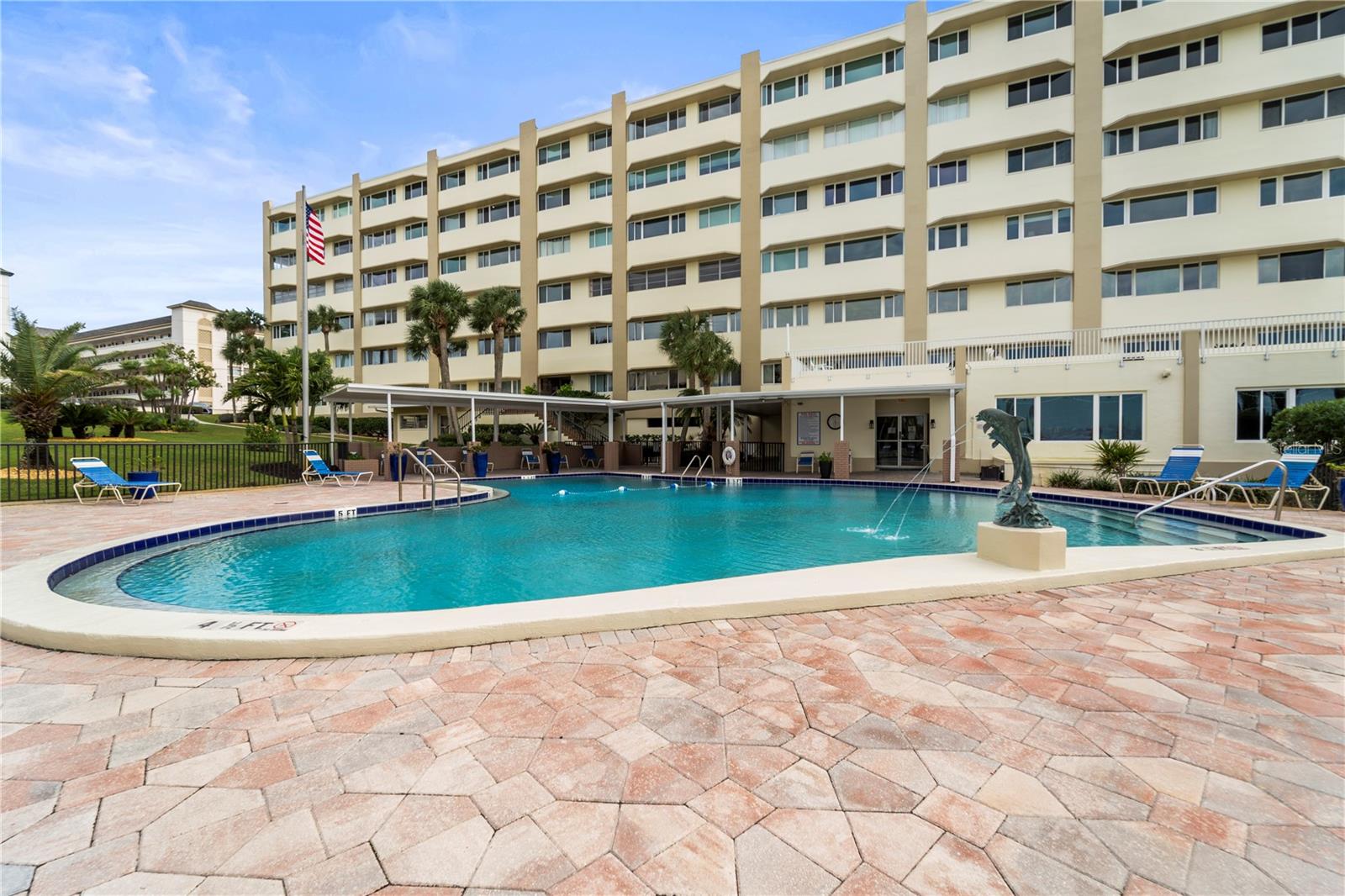 100 BLUFF VIEW DR #609A, BELLEAIR BLUFFS, FL