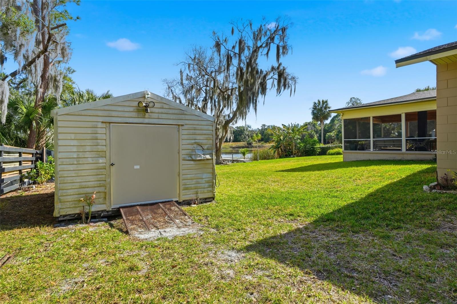 40700 LONG ISLAND DR, UMATILLA, FL — photo 71
