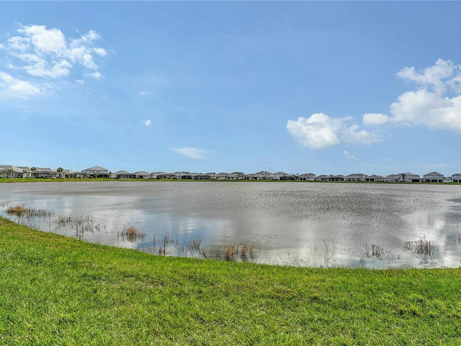 17543 SAVORY MIST CIR, BRADENTON, FL — photo 38