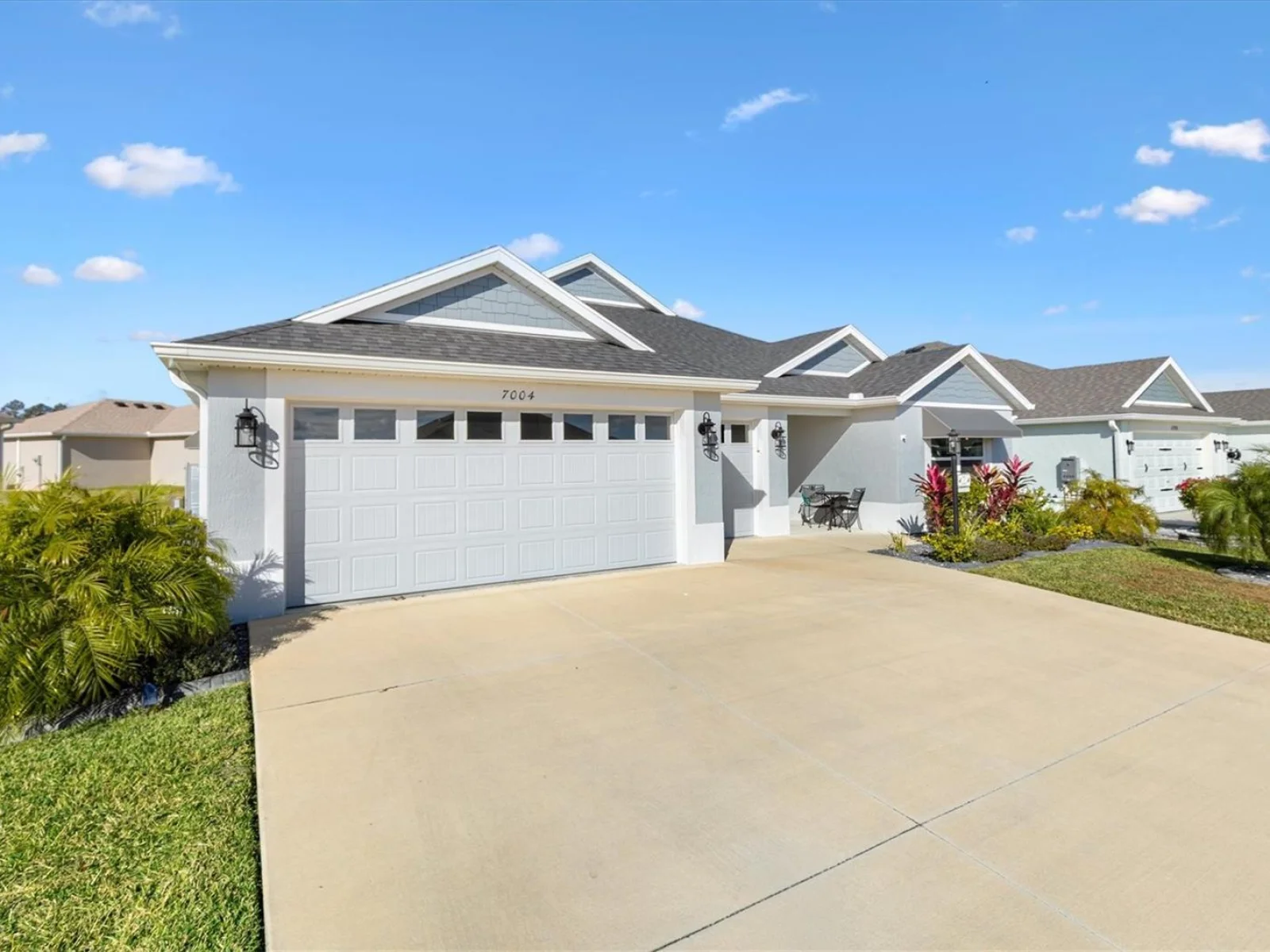 7004 MINCHEW CIR, THE VILLAGES, FL — photo 1