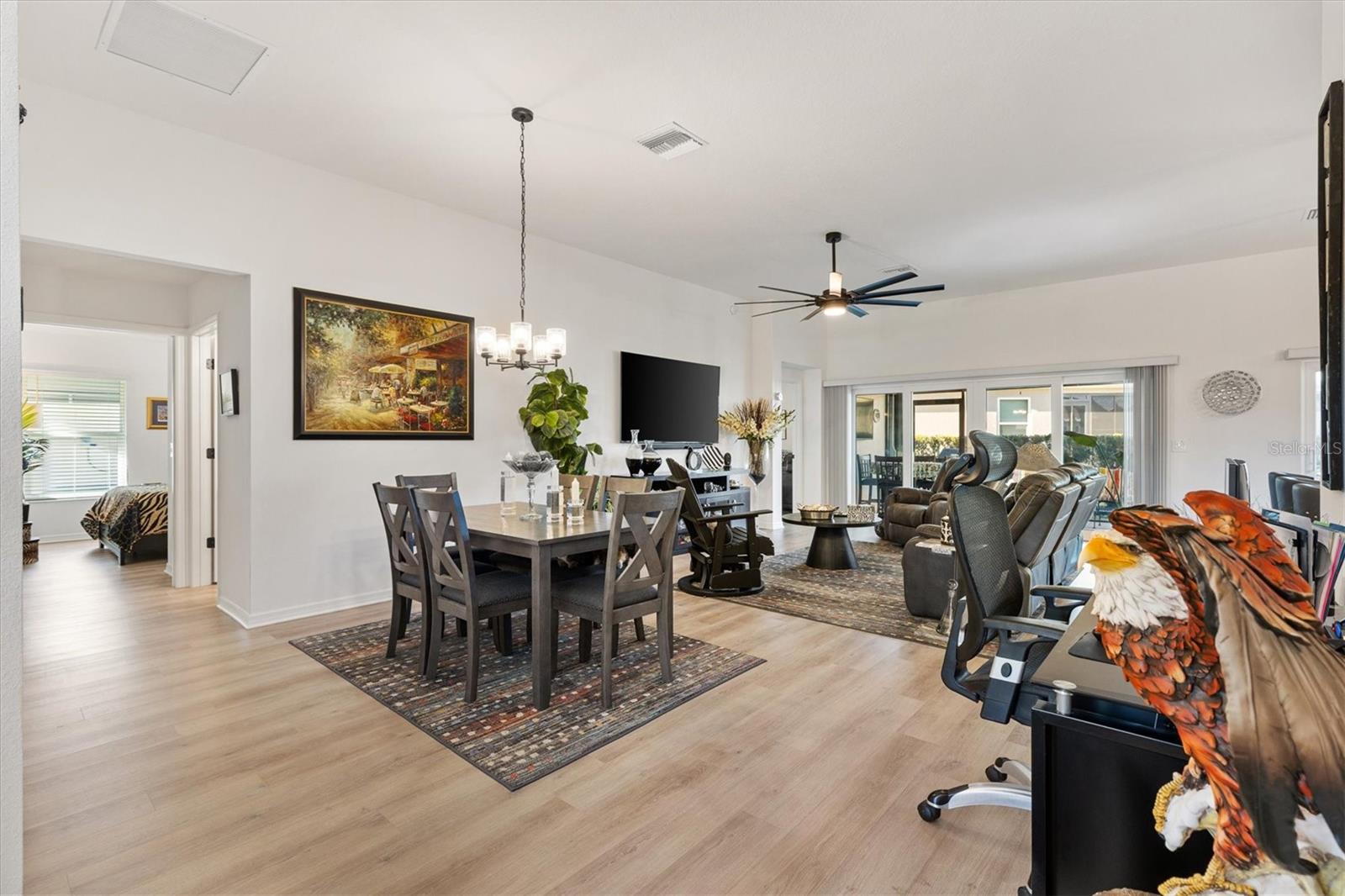7004 MINCHEW CIR, THE VILLAGES, FL — photo 10