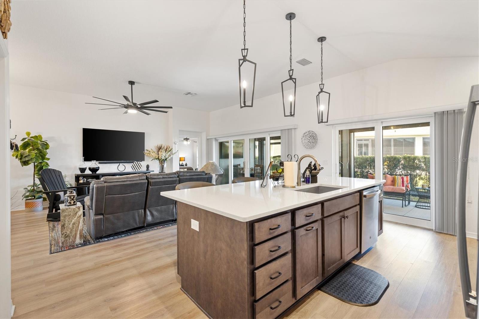 7004 MINCHEW CIR, THE VILLAGES, FL — photo 18
