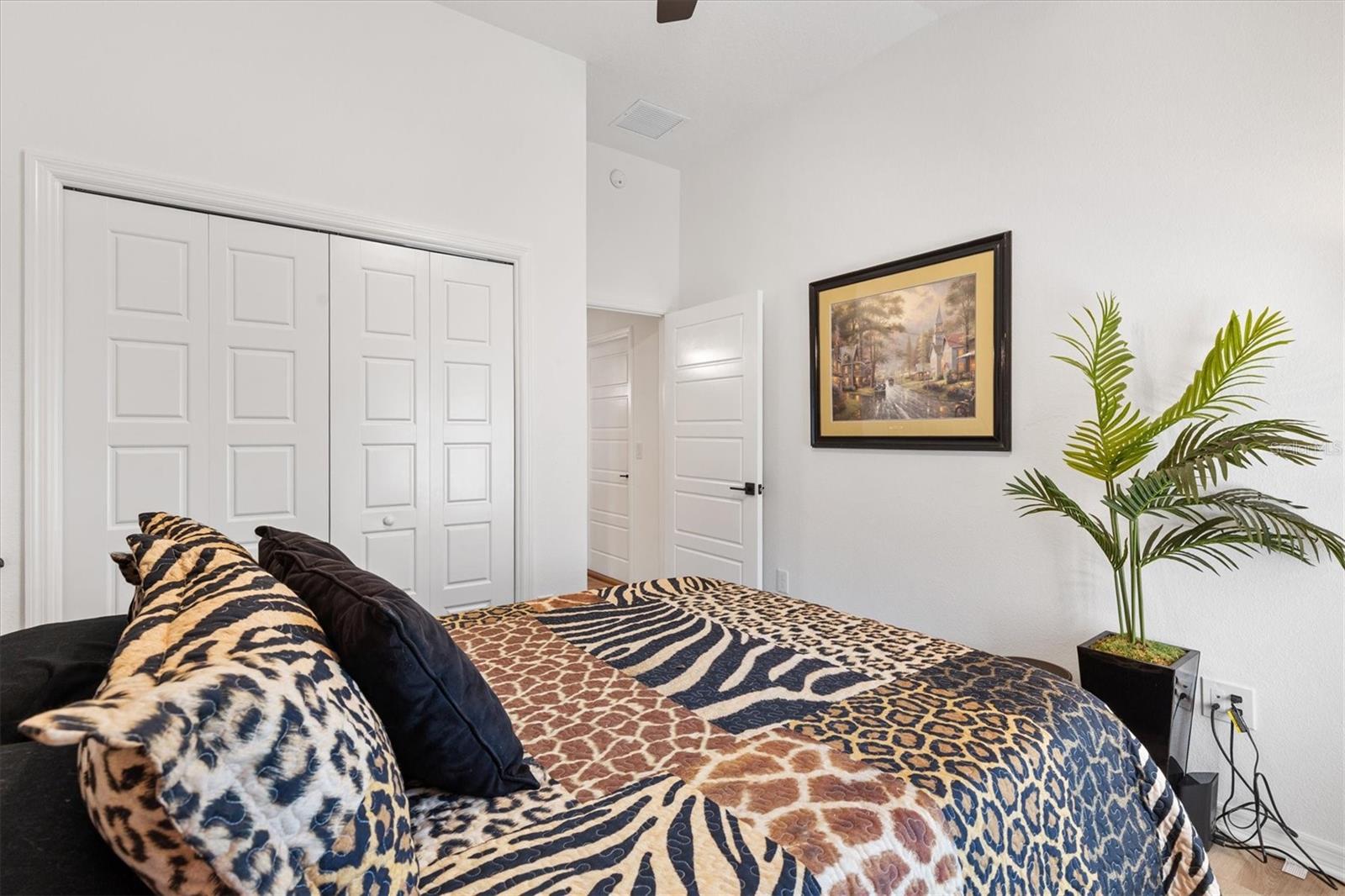 7004 MINCHEW CIR, THE VILLAGES, FL — photo 40