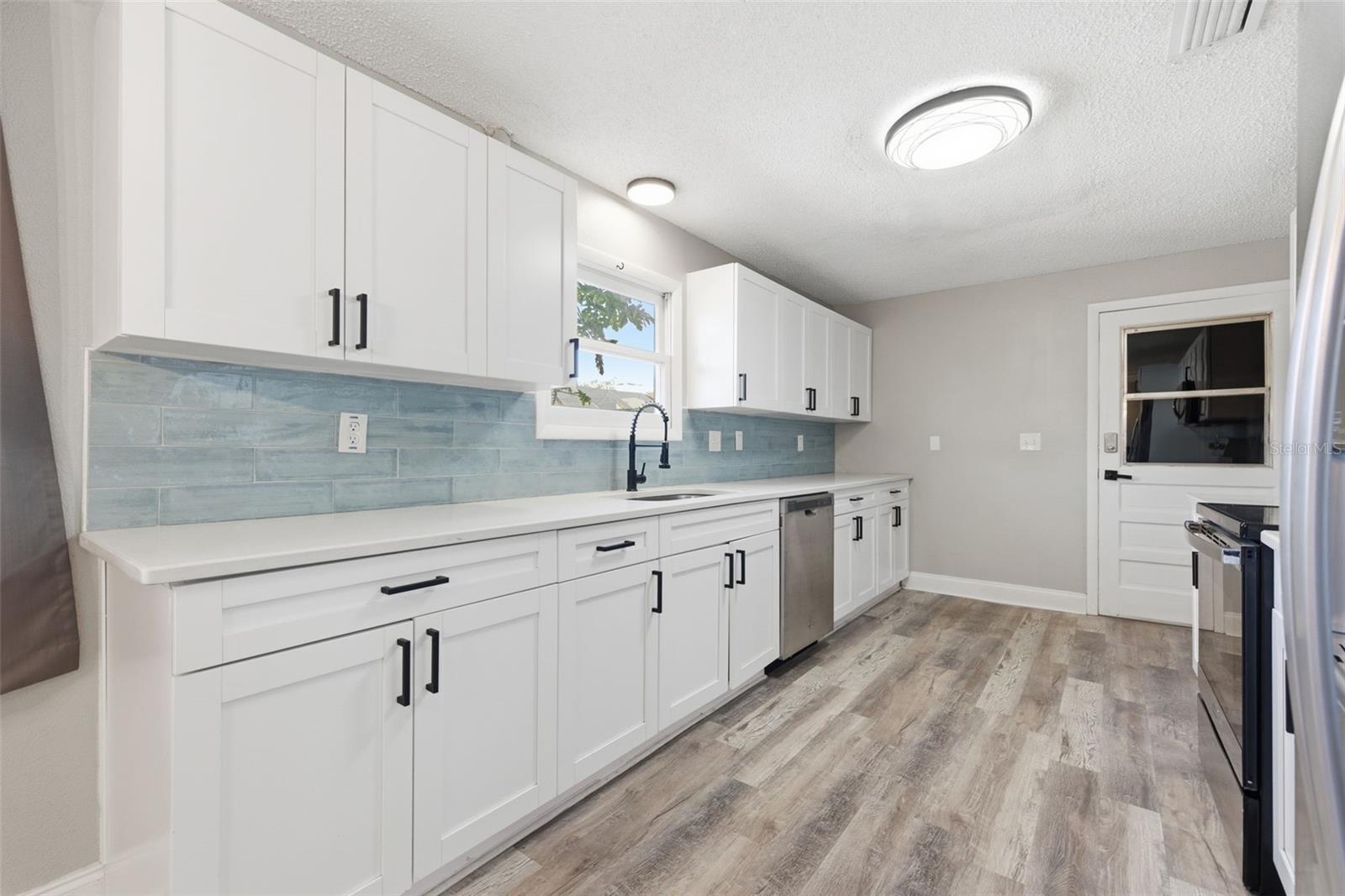 7198 121ST WAY, SEMINOLE, FL — photo 8