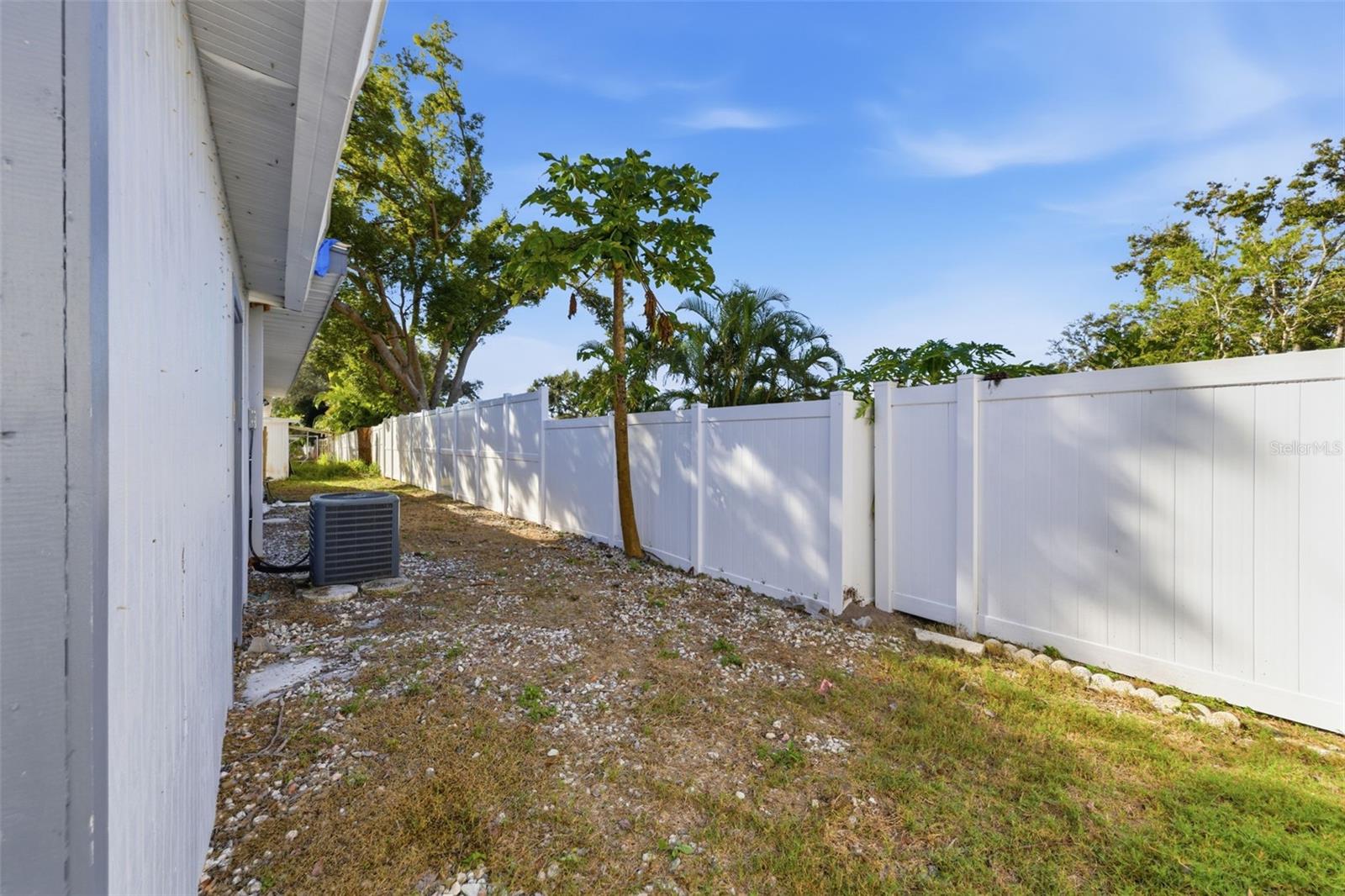 7198 121ST WAY, SEMINOLE, FL — photo 23