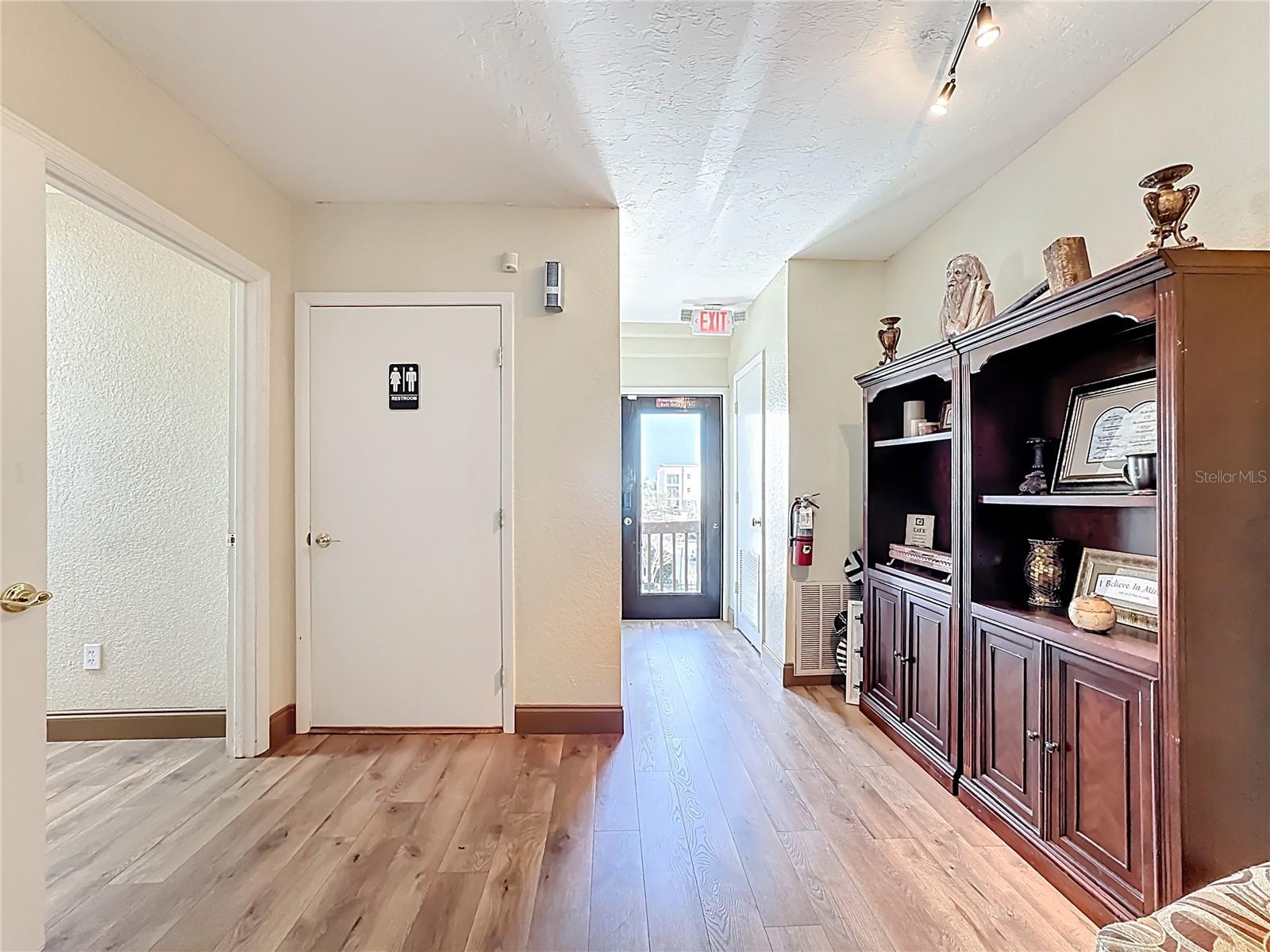 1001 & 1007 MANATEE AVE E, BRADENTON, FL — photo 81