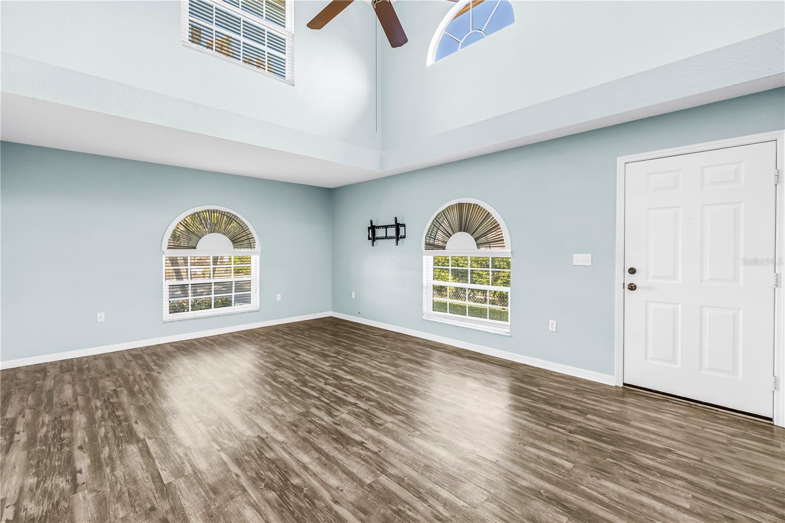 9049 ANTIGUA DR, SEMINOLE, FL — photo 11