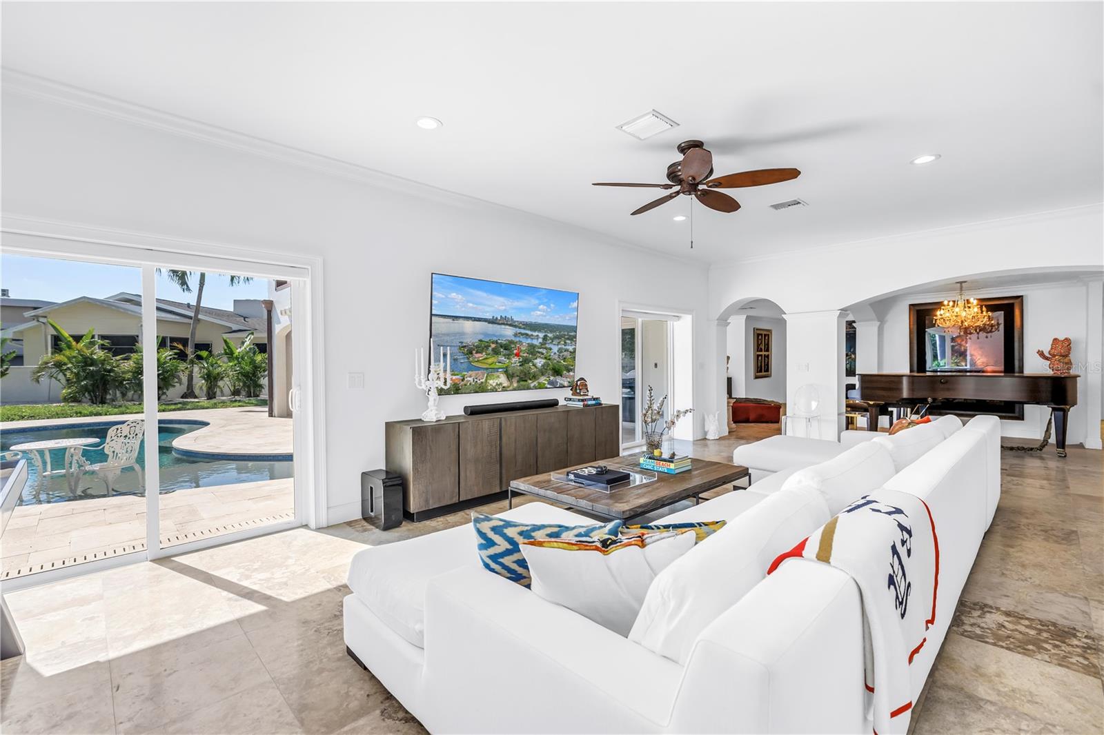 145 BAY POINT DR NE, ST PETERSBURG, FL — photo 17