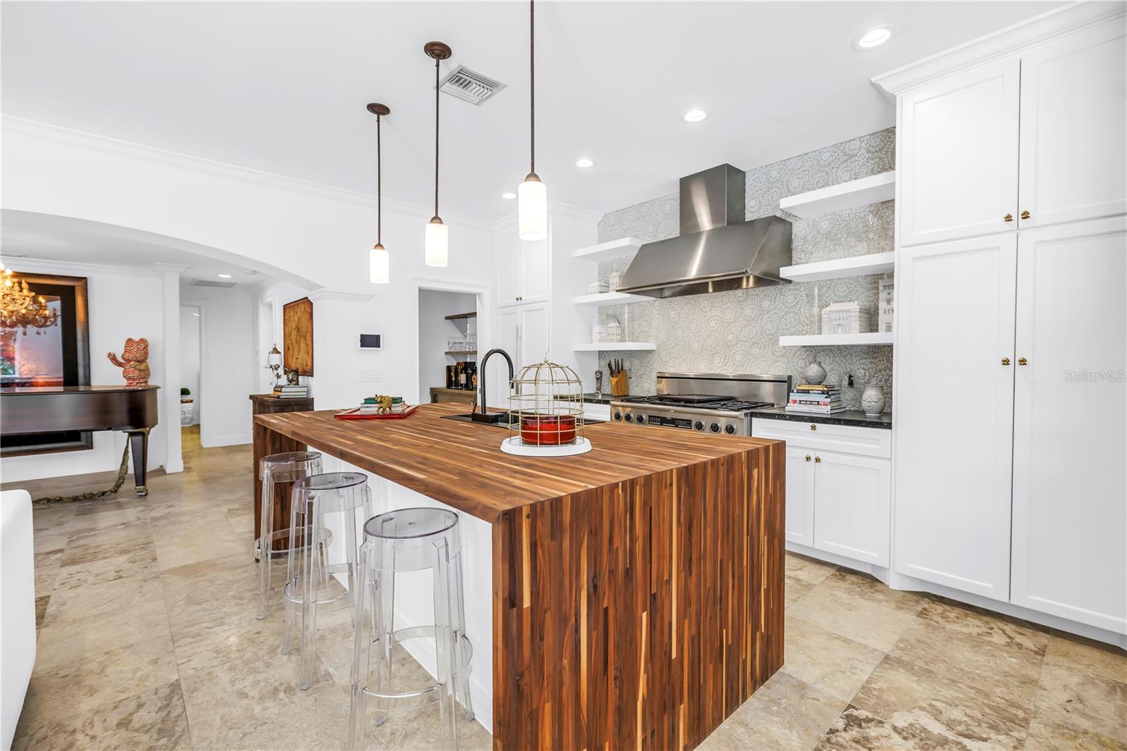 145 BAY POINT DR NE, ST PETERSBURG, FL — photo 20