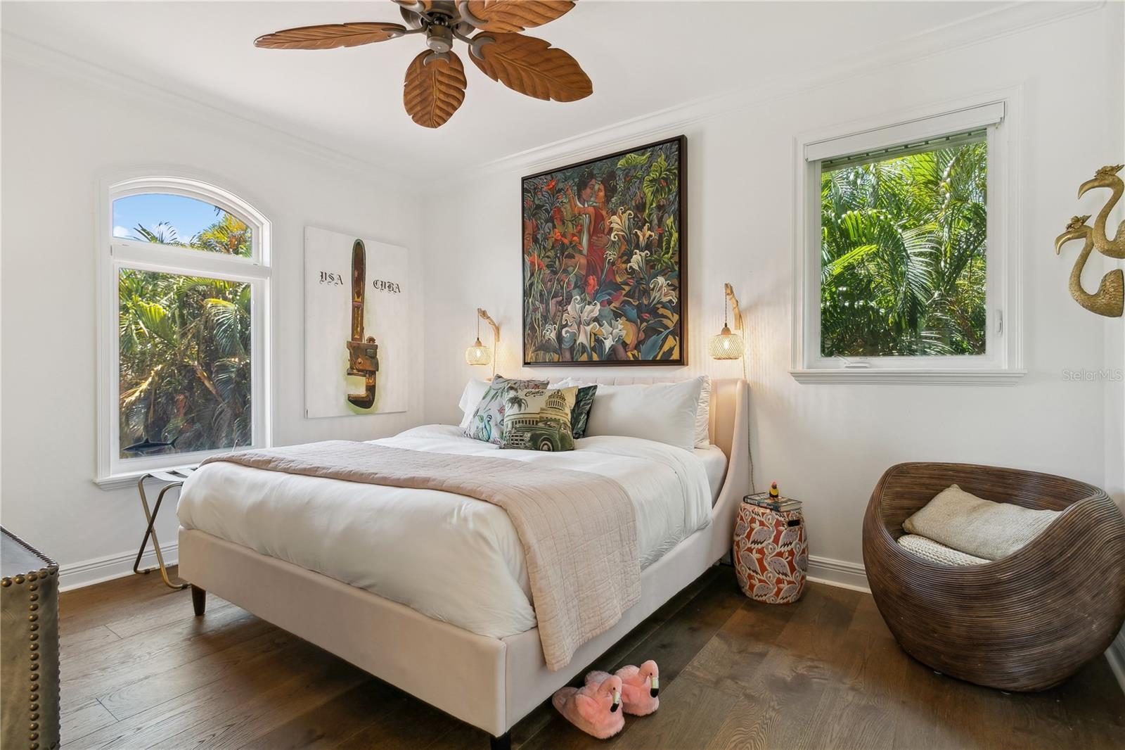 145 BAY POINT DR NE, ST PETERSBURG, FL — photo 45