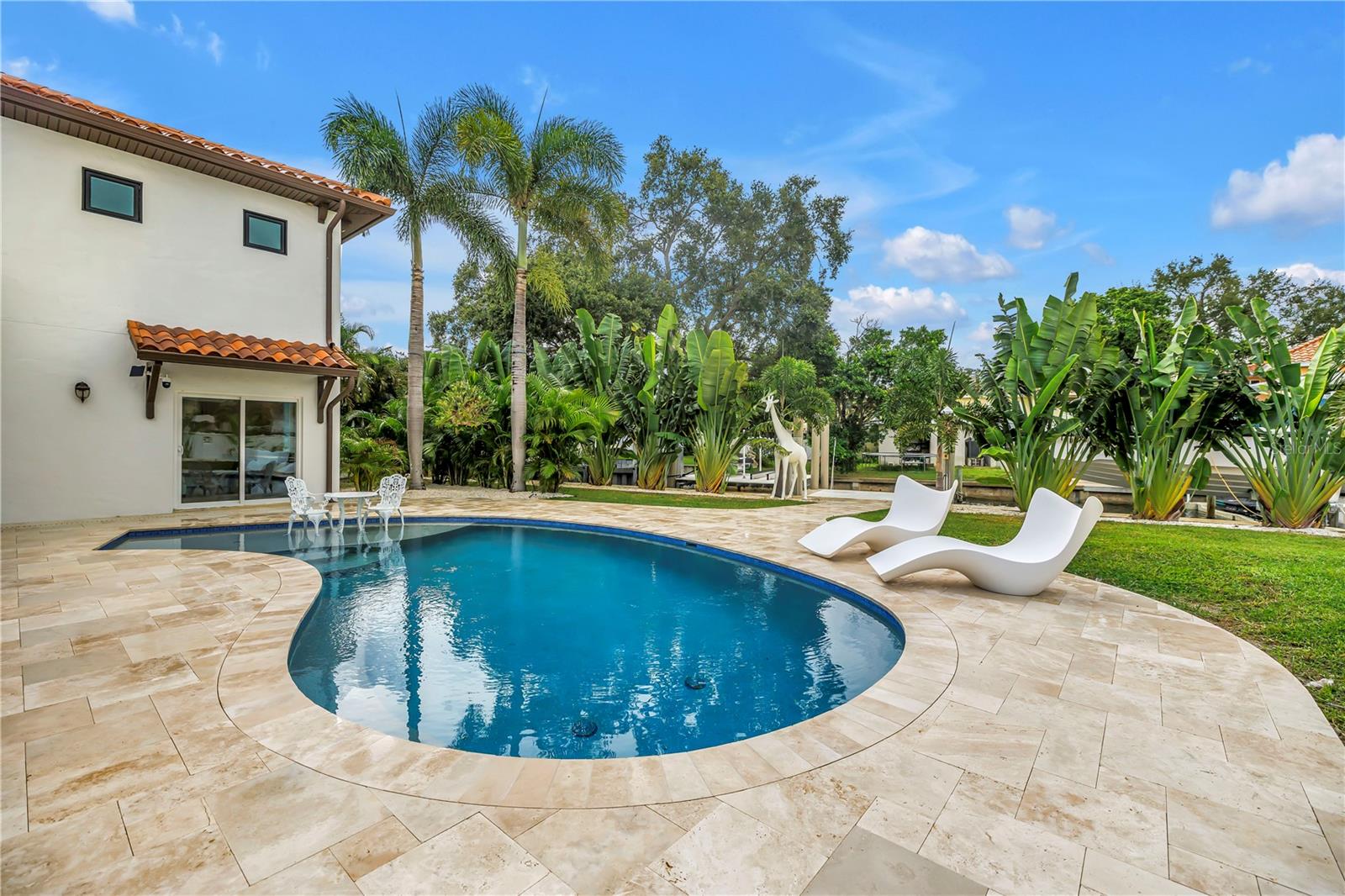 145 BAY POINT DR NE, ST PETERSBURG, FL — photo 49