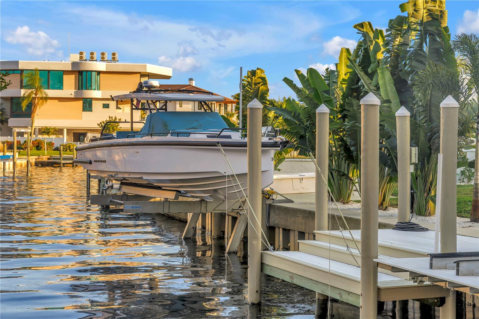 145 BAY POINT DR NE, ST PETERSBURG, FL — photo 54