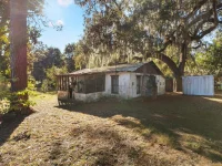 1582 S US 301 — photo 3