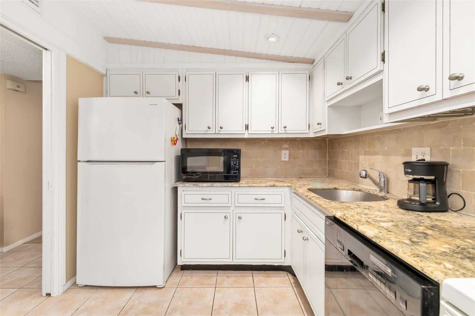 7461 W COUNTRY CLUB DR #404, SARASOTA, FL — photo 16