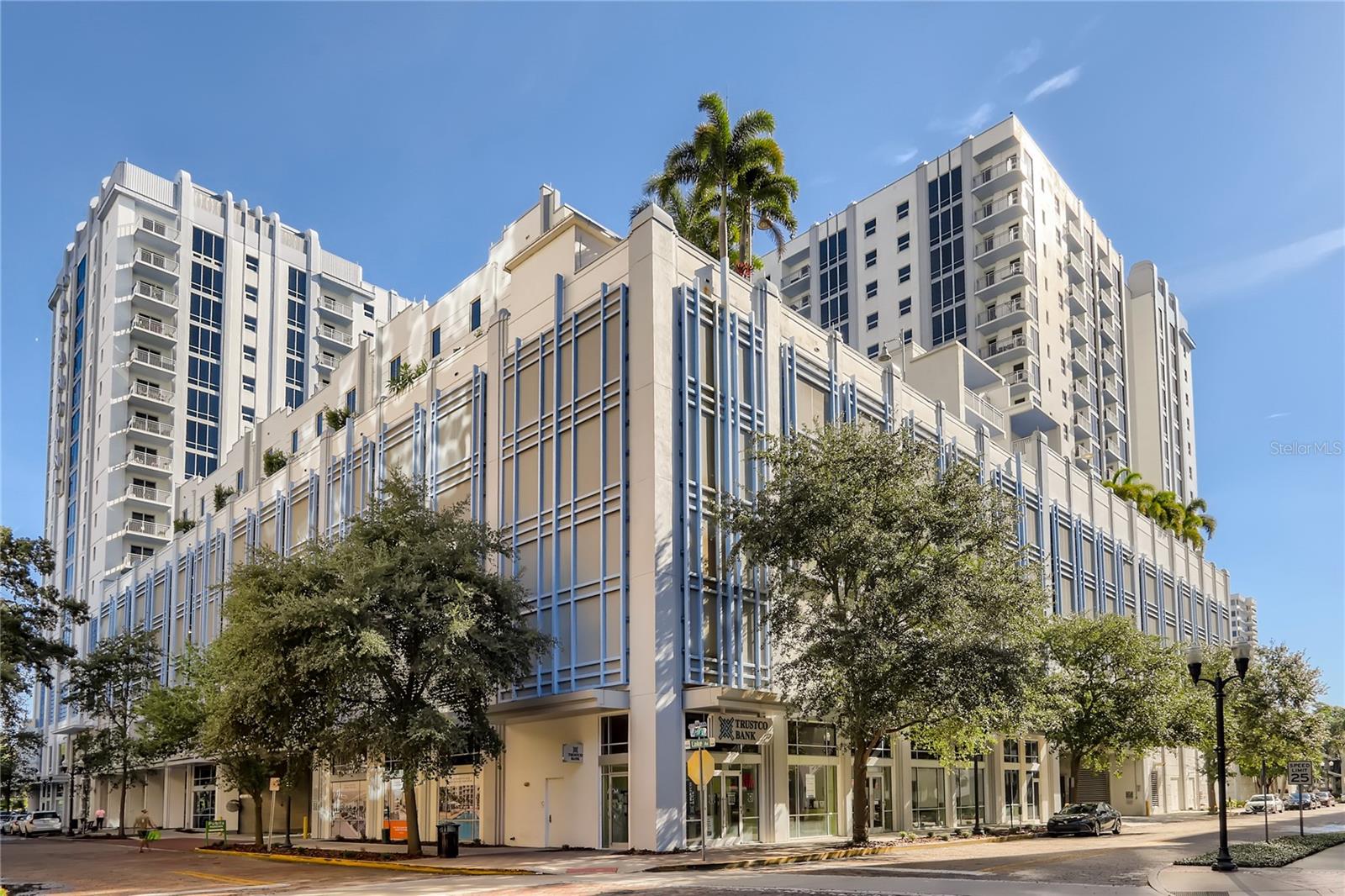 415 E PINE ST, ORLANDO, FL