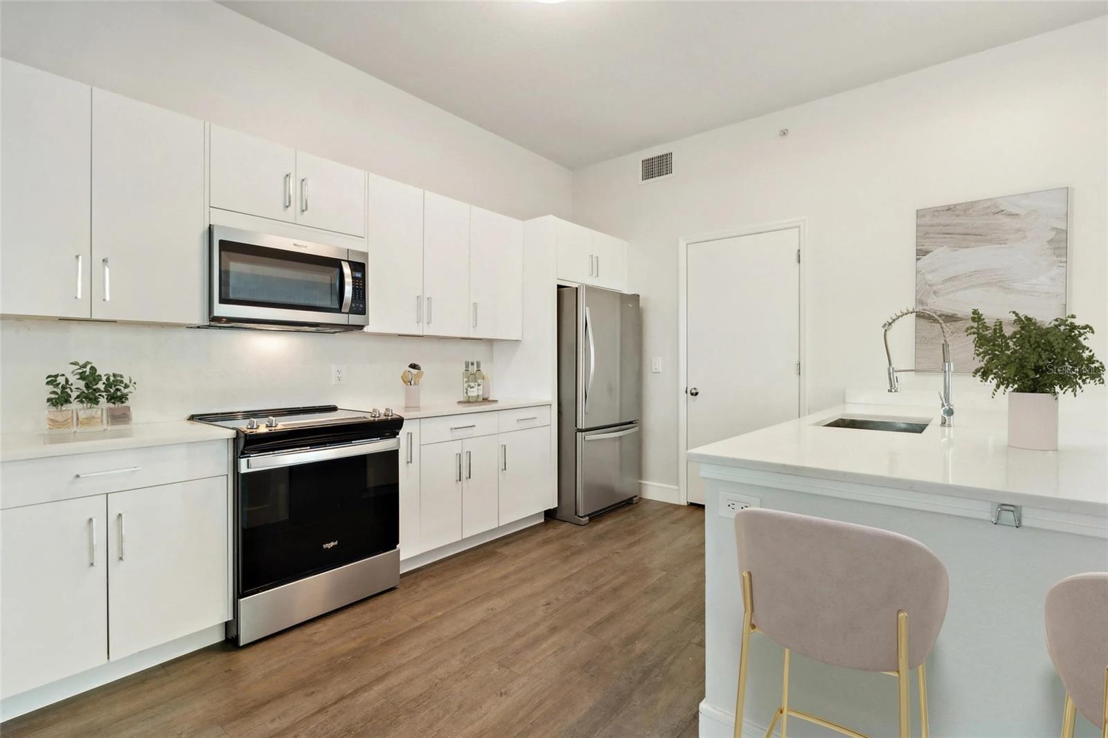 415 E PINE ST, ORLANDO, FL — photo 20