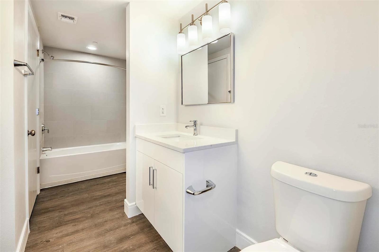 415 E PINE ST, ORLANDO, FL — photo 45