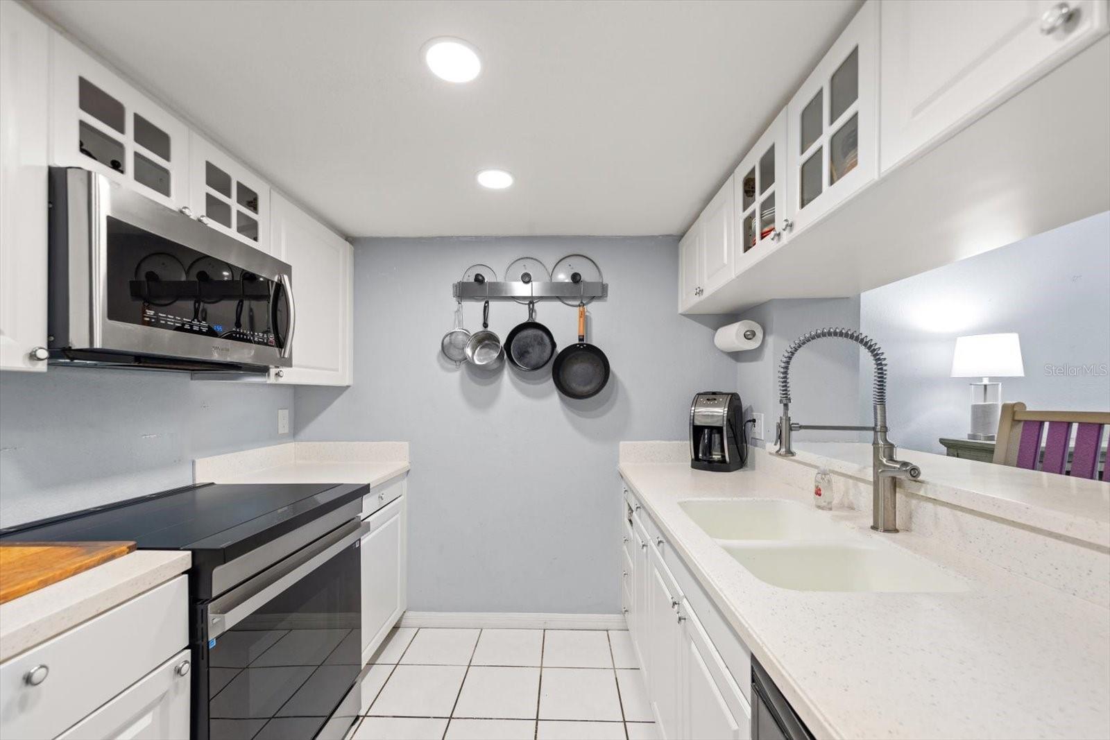 9434 TARA CAY CT #25, SEMINOLE, FL — photo 5