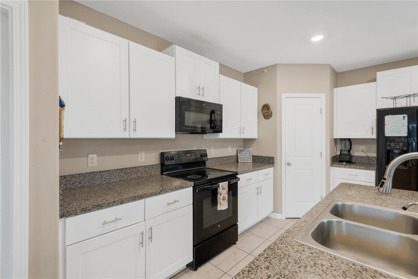 15501 WICKED STRONG ST, SUN CITY CENTER, FL — photo 9