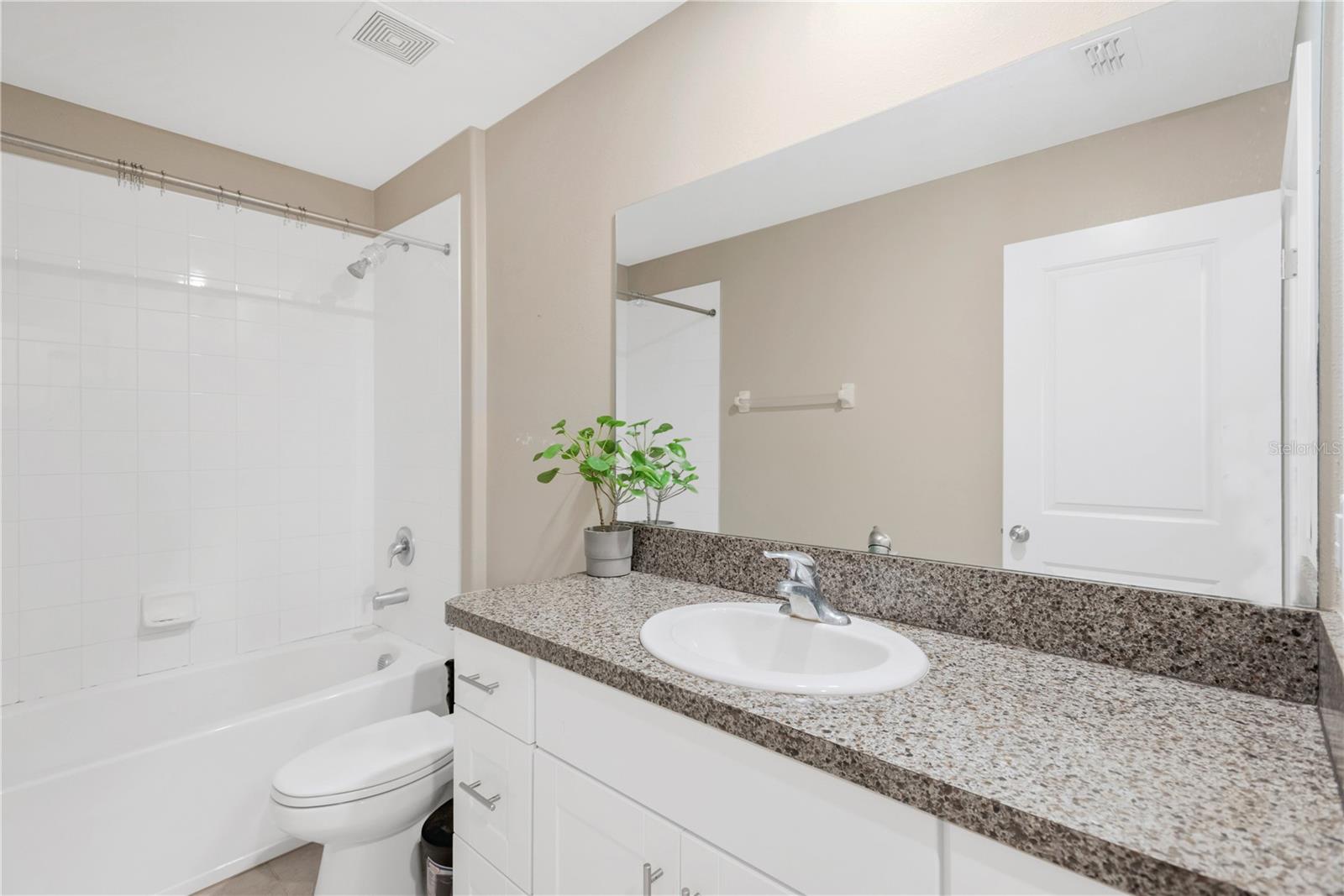 15501 WICKED STRONG ST, SUN CITY CENTER, FL — photo 16