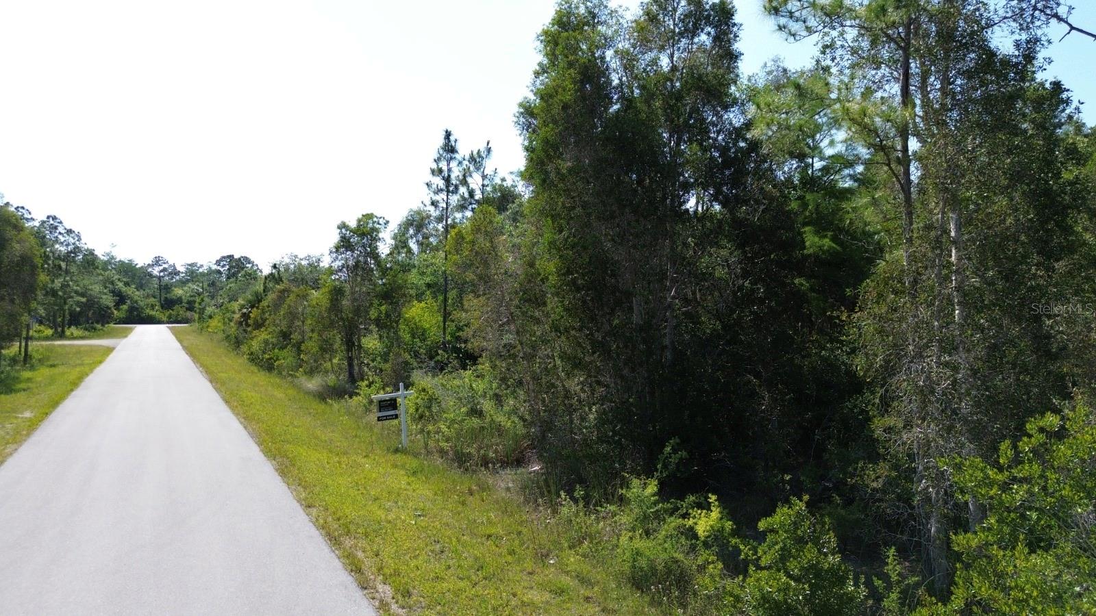 482 WESTCHESTER DR, LEHIGH ACRES, FL — photo 7