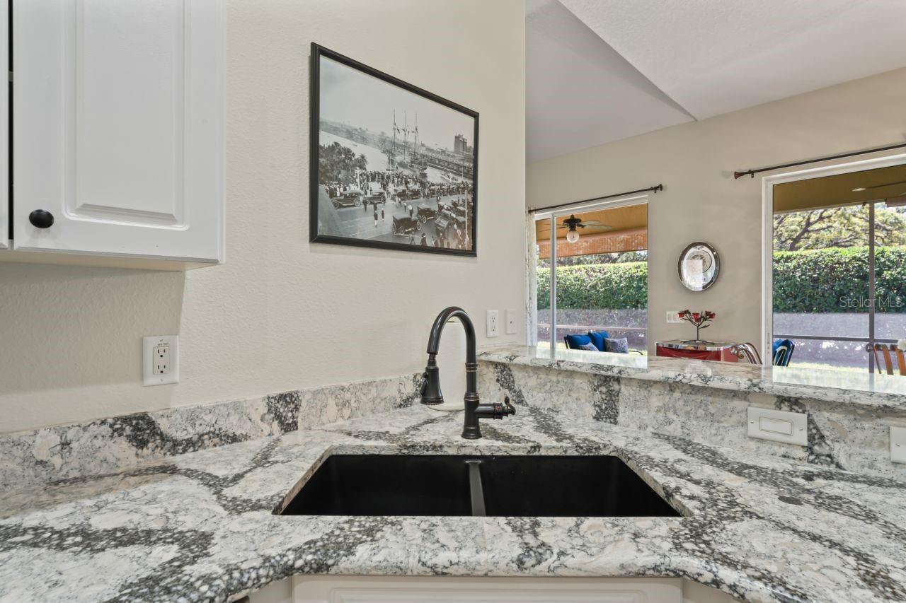 9398 BURNAM DR, WEEKI WACHEE, FL — photo 12