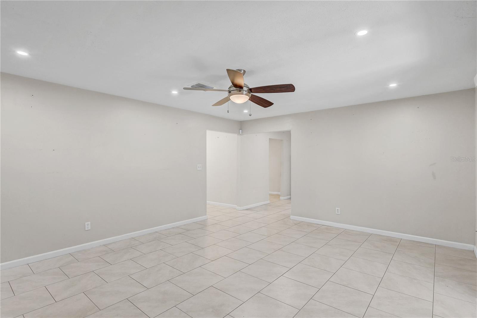606 DALI DR, BRANDON, FL — photo 5