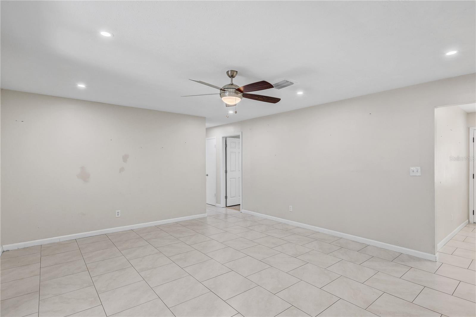 606 DALI DR, BRANDON, FL — photo 6