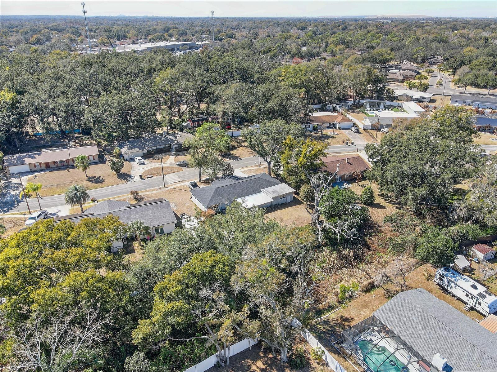 606 DALI DR, BRANDON, FL — photo 43
