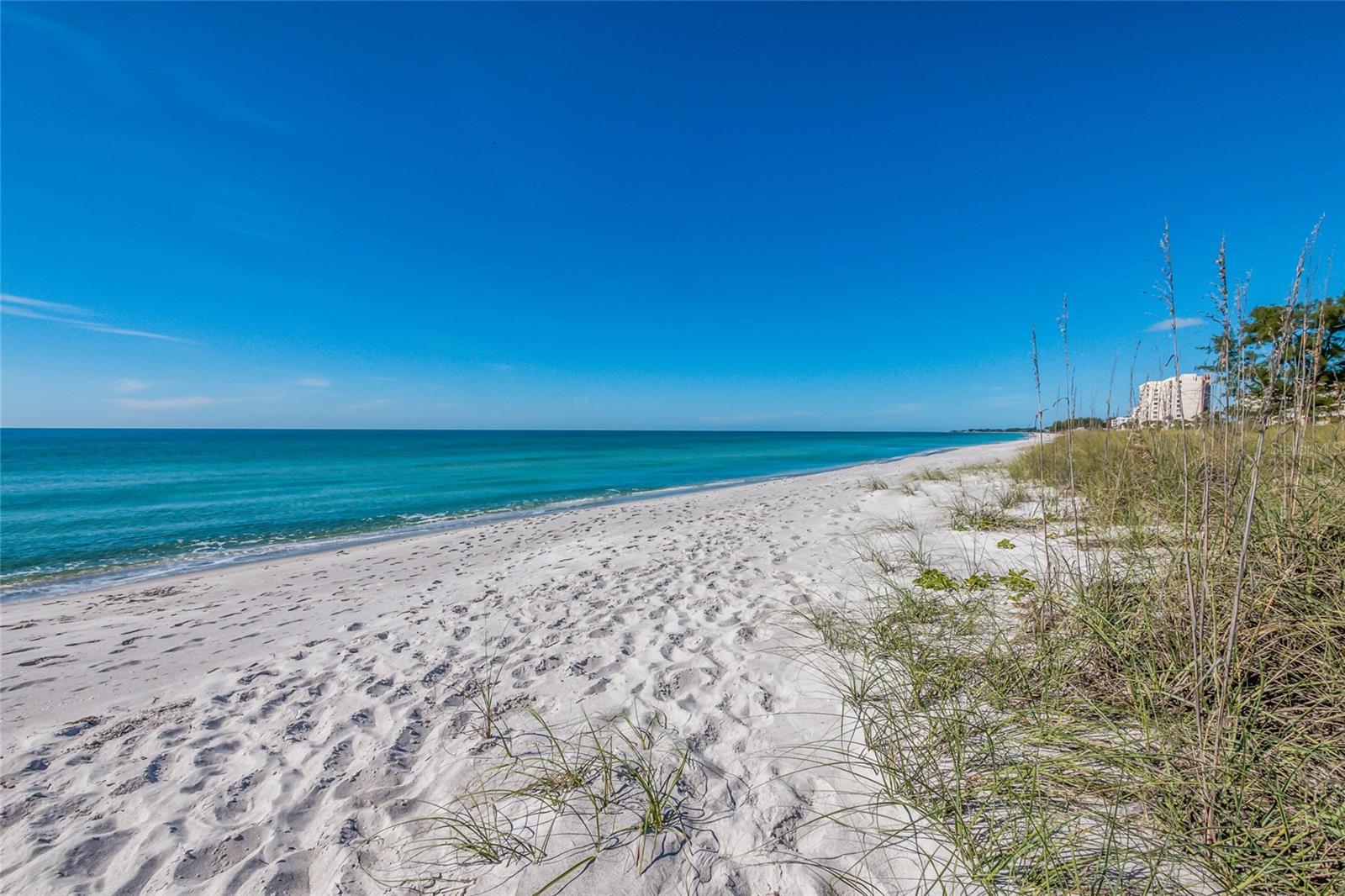 525 CHANNEL LN, LONGBOAT KEY, FL — photo 21
