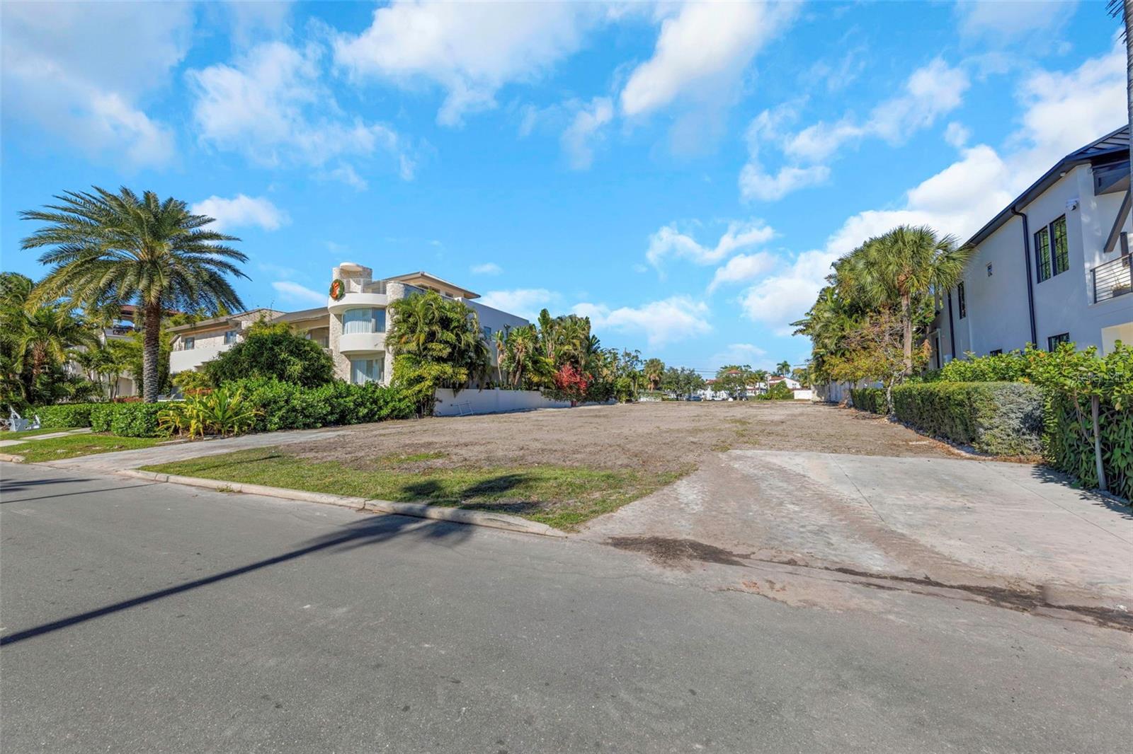 105 ESTADO WAY NE, ST PETERSBURG, FL — photo 29