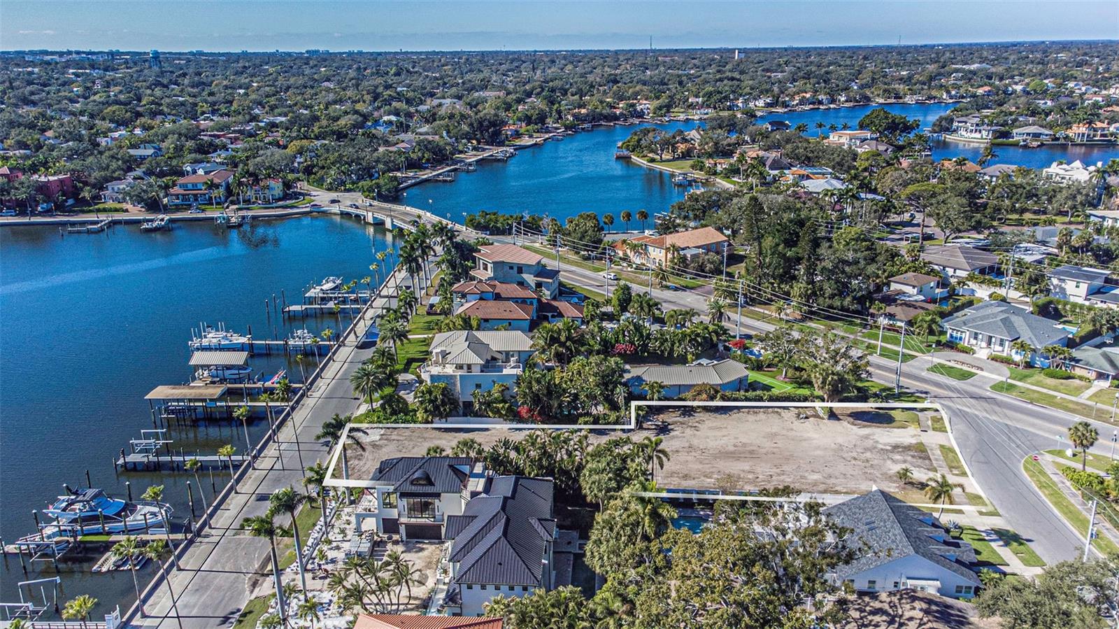 105 ESTADO WAY NE, ST PETERSBURG, FL — photo 58