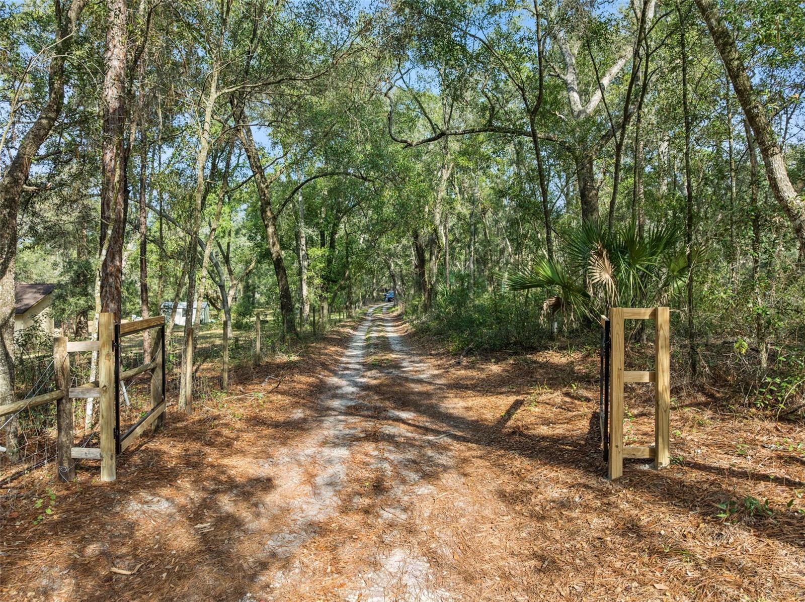 1208 DARCY RD, LADY LAKE, FL — photo 81