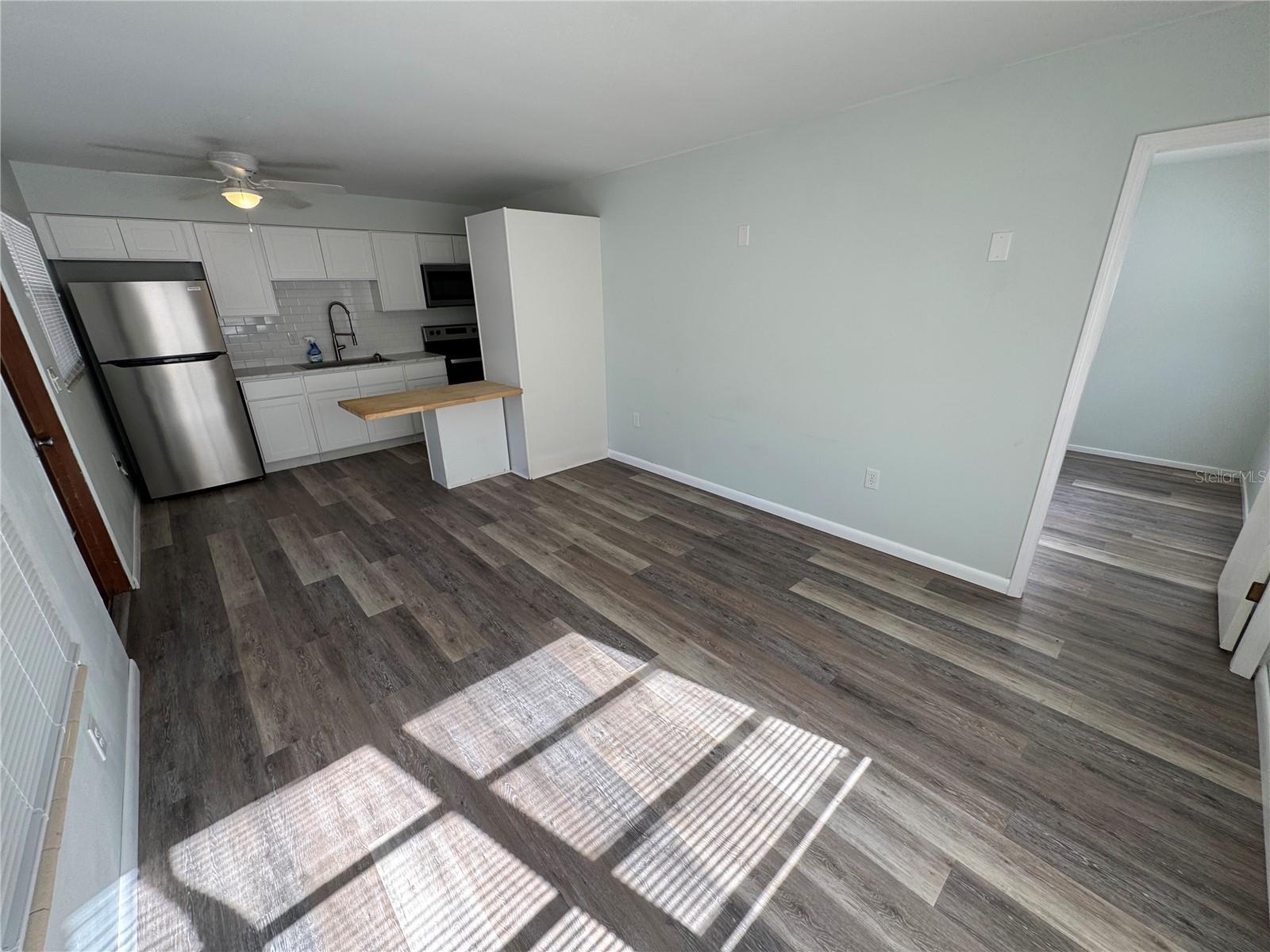 215 PARK BLVD S #B, VENICE, FL — photo 6