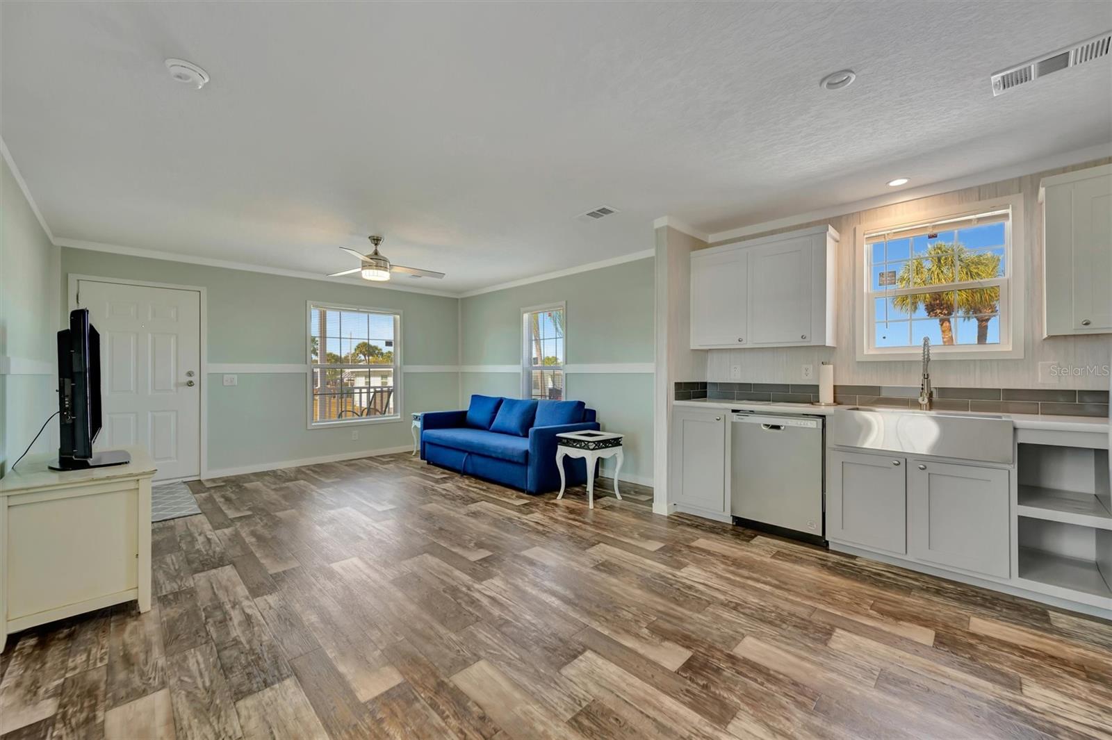 105 W SAINT JOHNS WAY, APOLLO BEACH, FL — photo 8