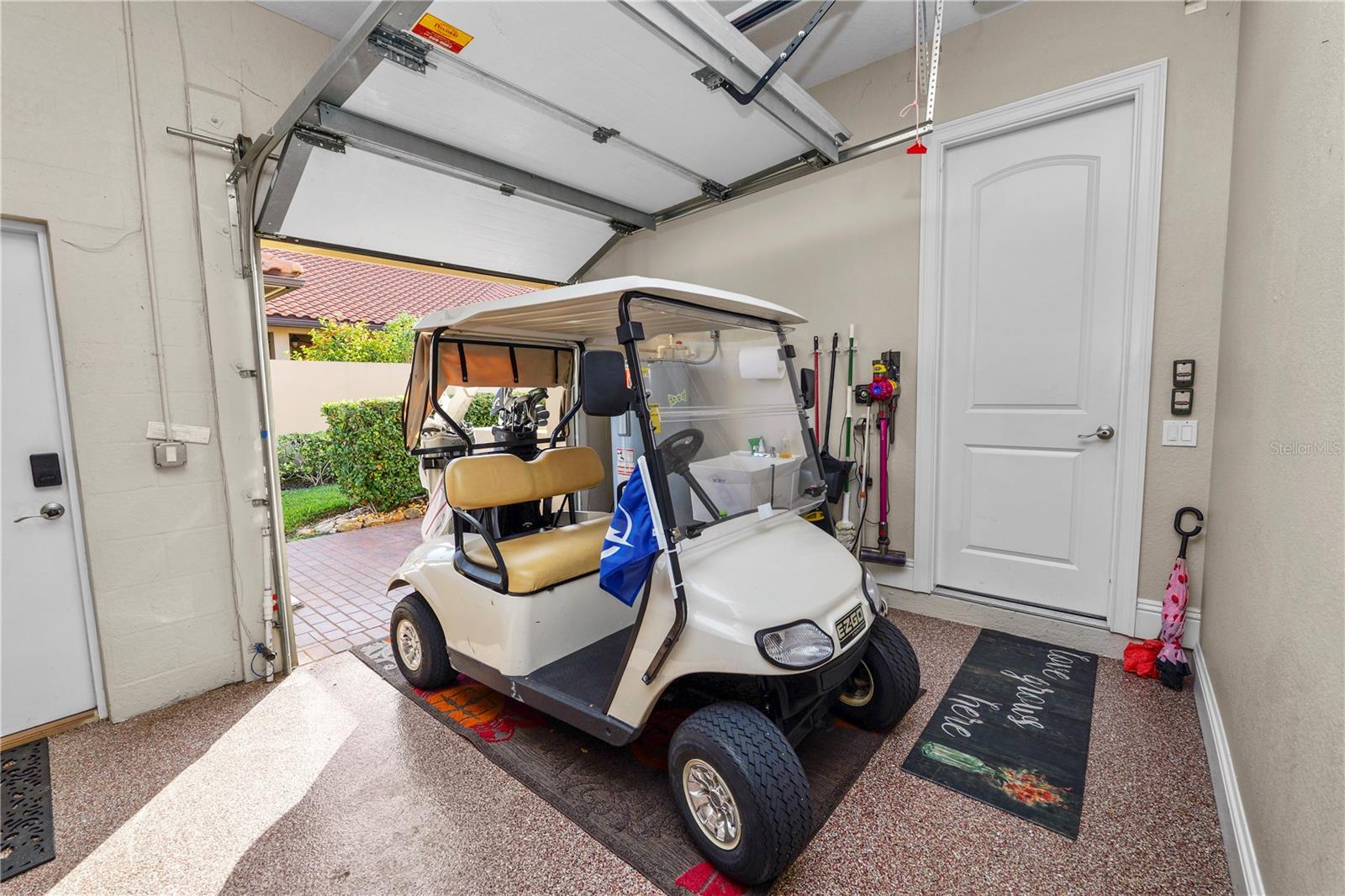 2961 SANCTUARY CIR, LAKELAND, FL — photo 44