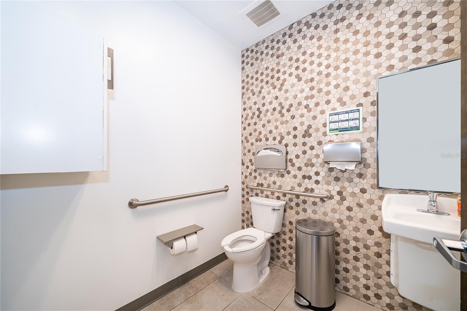 7560 RED BUG LAKE RD #2014, OVIEDO, FL — photo 17