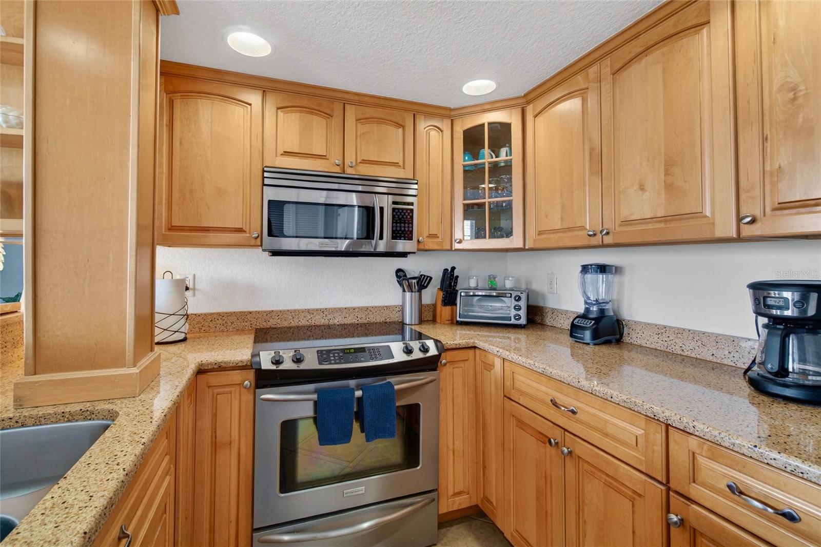 445 HAMDEN DR #405, CLEARWATER BEACH, FL — photo 15