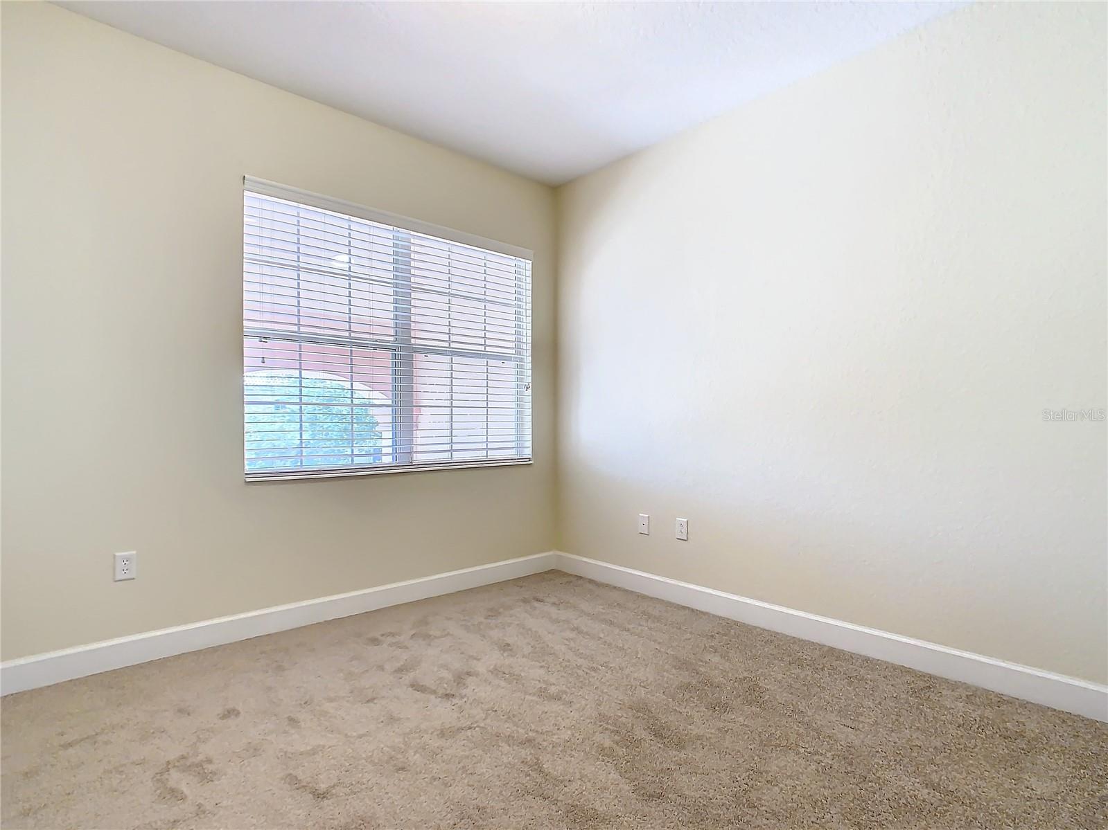 1300 GILFORD POINT LN, DAVENPORT, FL — photo 33