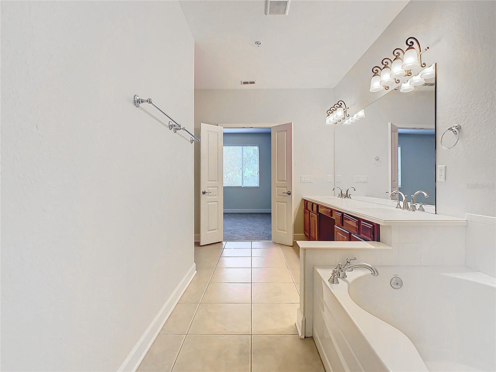 1300 GILFORD POINT LN, DAVENPORT, FL — photo 47