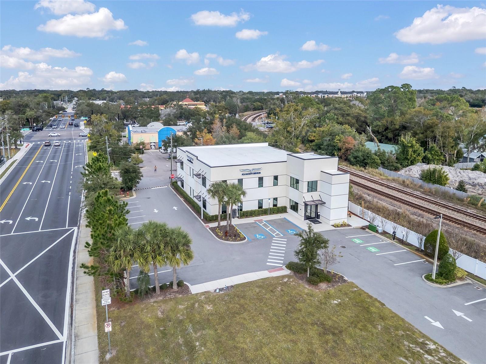 131 S COUNTRY CLUB RD, LAKE MARY, FL — photo 4