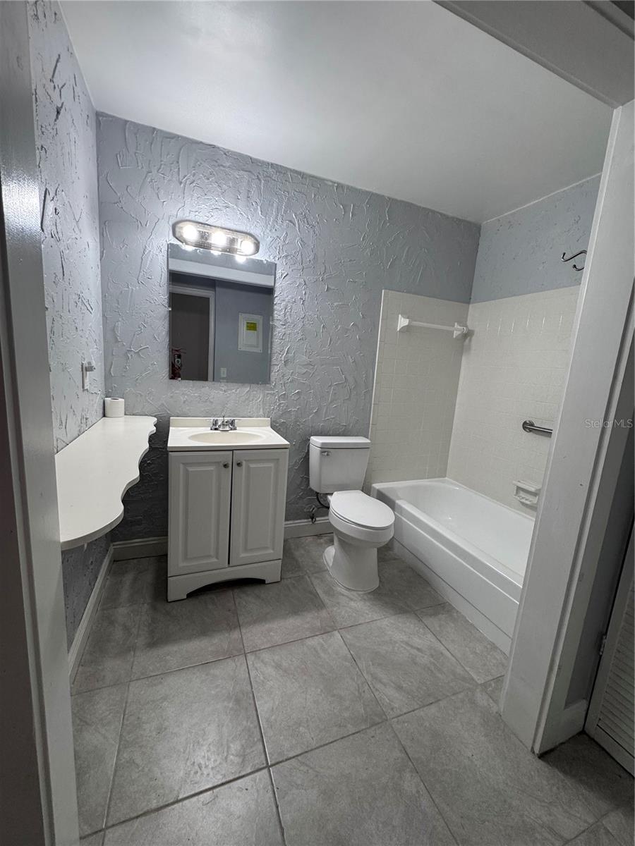 100 EL CAMINO DR #111, WINTER HAVEN, FL — photo 11