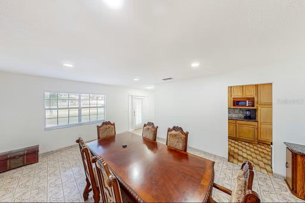 6223 TRAVIS BLVD, TAMPA, FL — photo 9