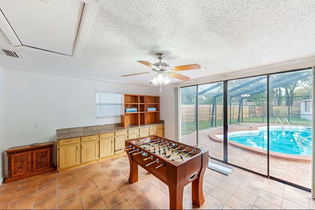 6223 TRAVIS BLVD, TAMPA, FL — photo 11