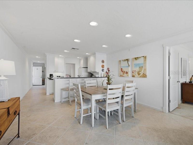 8911 MIDNIGHT PASS RD #208, SARASOTA, FL — photo 8