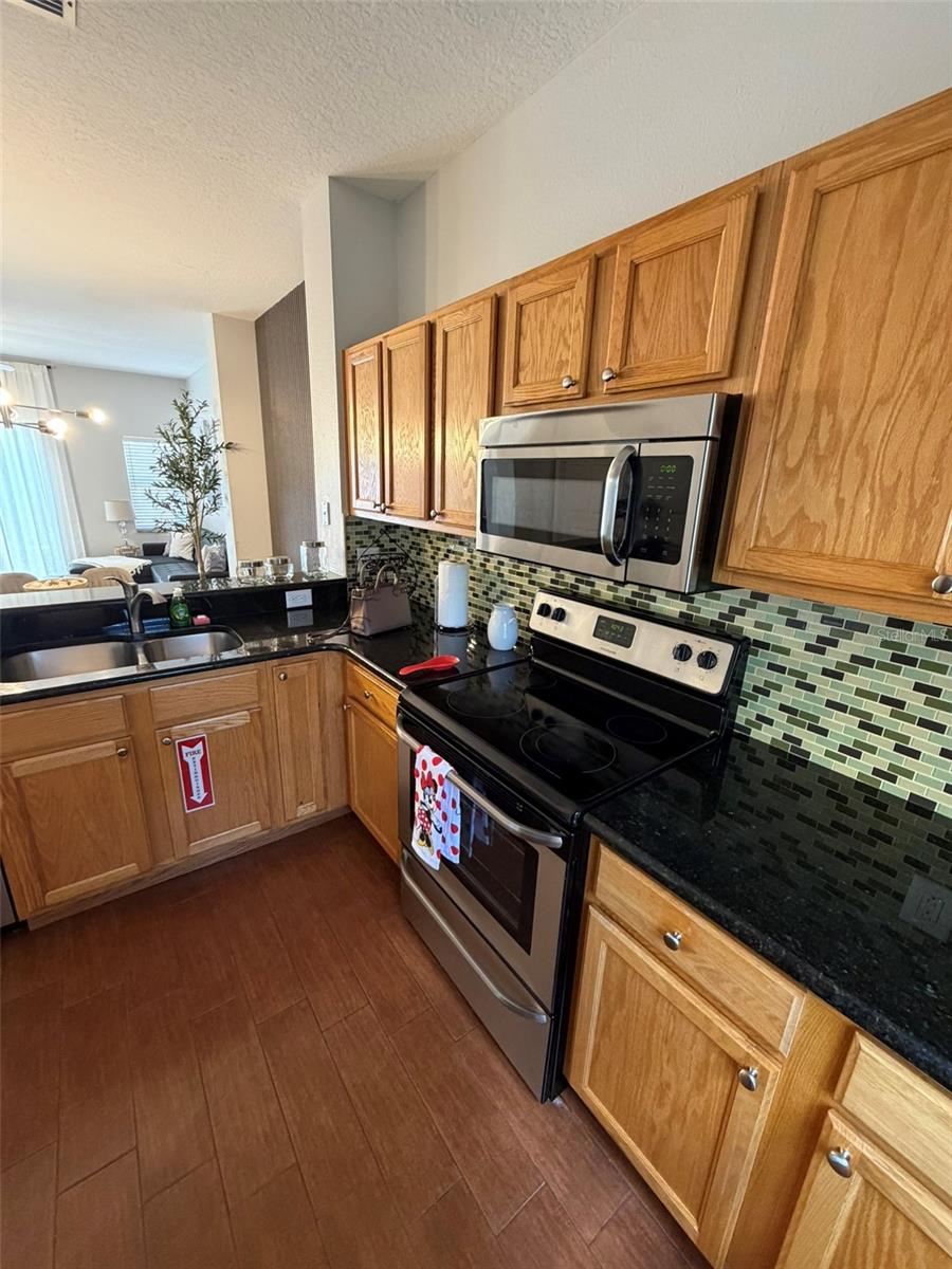 8581 BAY LILLY LOOP, KISSIMMEE, FL — photo 10