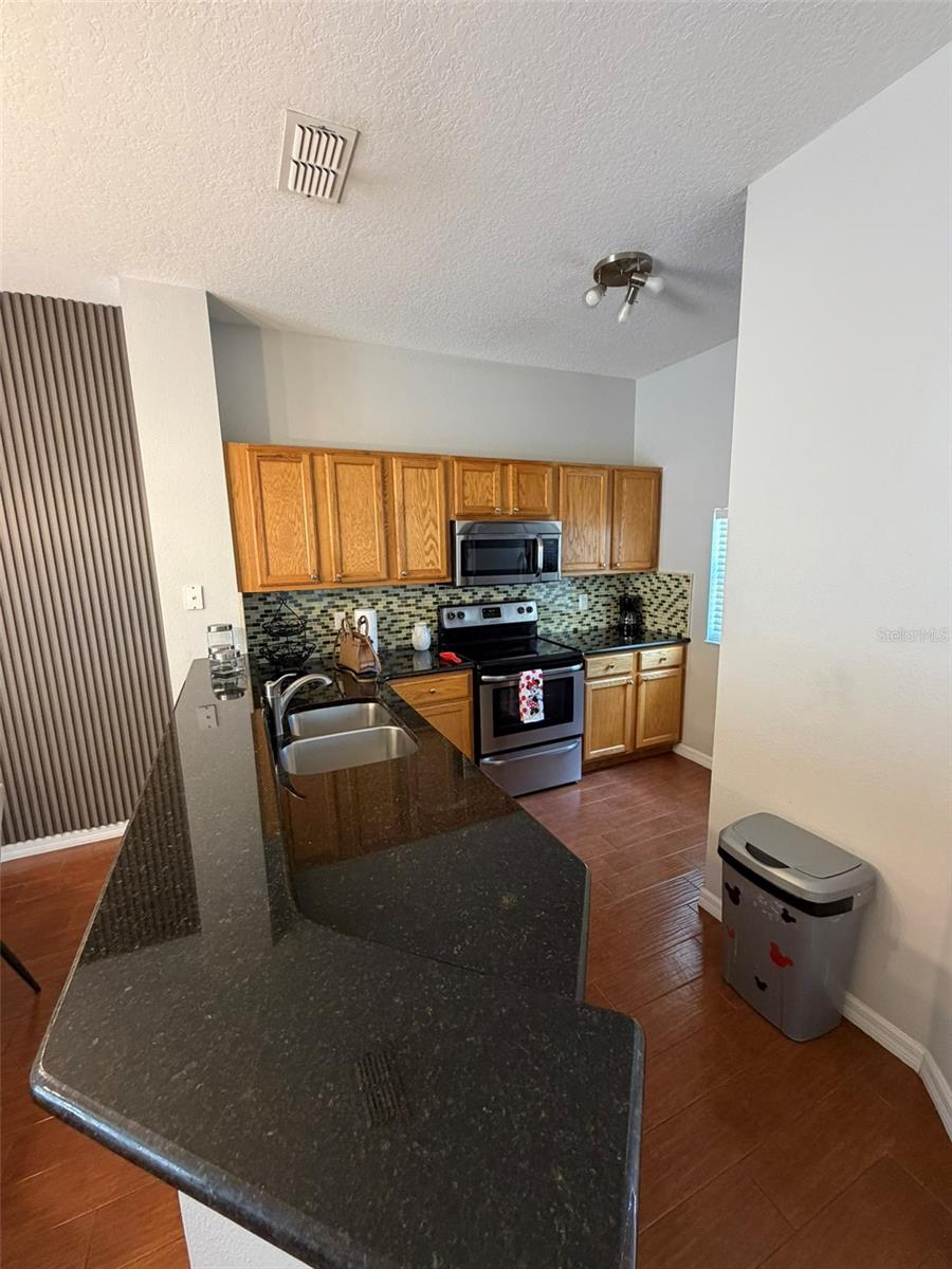 8581 BAY LILLY LOOP, KISSIMMEE, FL — photo 11