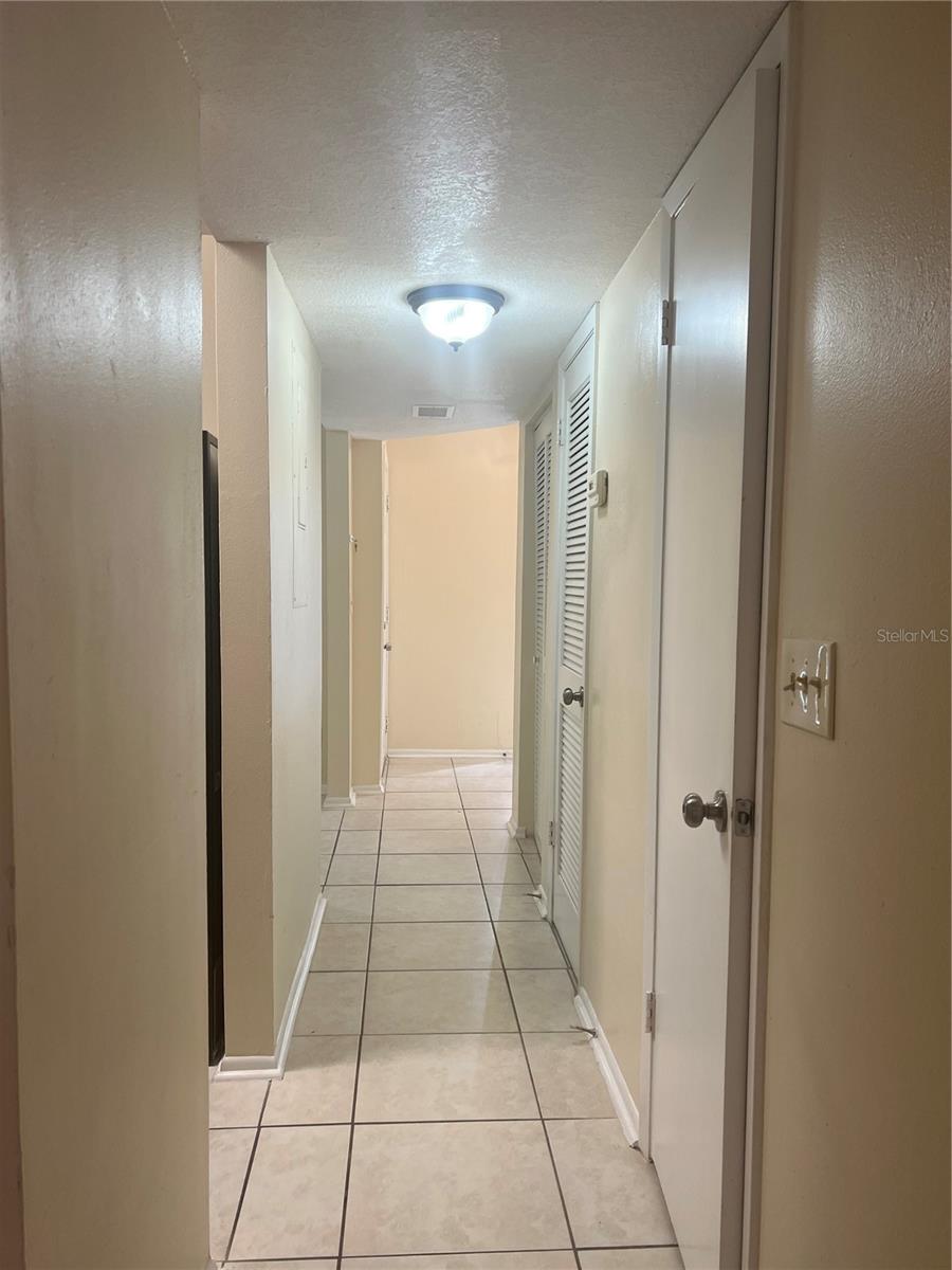 1428 HIGHLAND RIDGE CIR, BRANDON, FL — photo 6