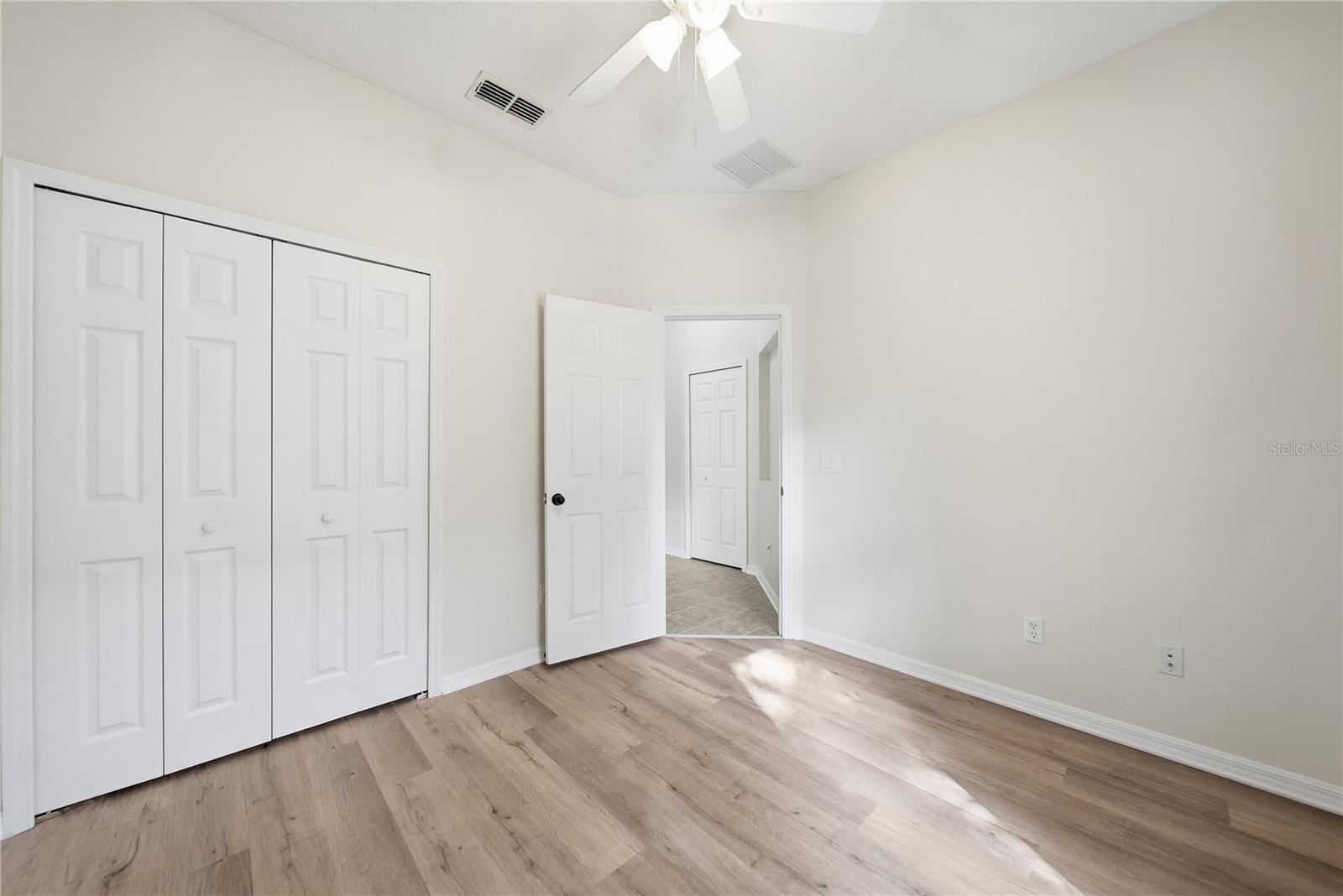 26016 SINGING LARK CT, LEESBURG, FL — photo 30